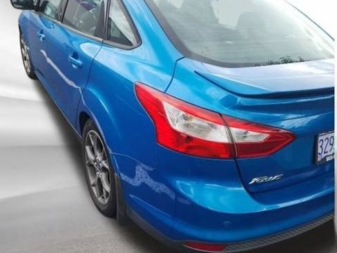 Used 2014 Ford Focus SE w/ Equipment Group 201A FWD image 10