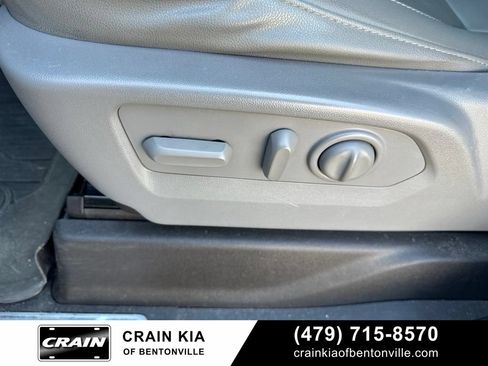 Used 2021 GMC Sierra 1500 SLT w/ SLT Premium Plus Package AWD/4WD image 23