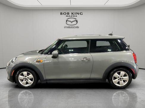 Used 2019 MINI Cooper 2-Door Hardtop w/ Storage Package FWD image 2