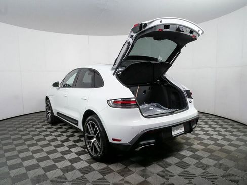 Certified 2026 Porsche Macan Turbo AWD/4WD image 33