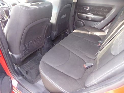 Used 2013 Kia Soul + image 16