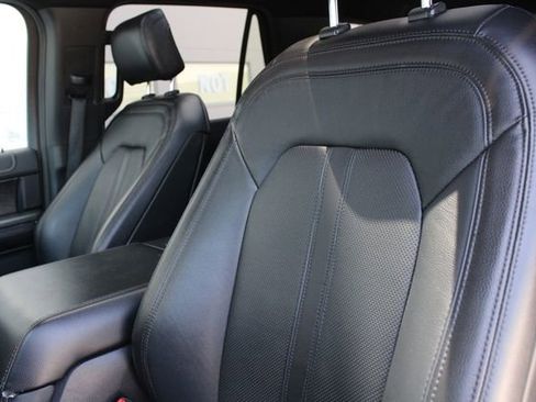 Used 2020 Ford Expedition Limited w/ Equipment Group 302A AWD/4WD image 7