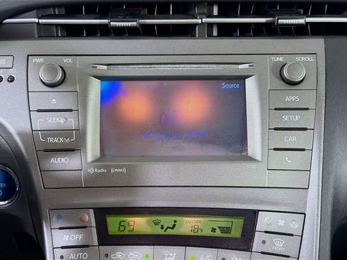 Used 2013 Toyota Prius Three image 15