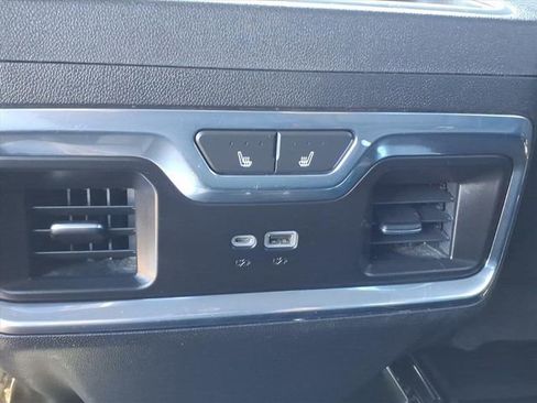 Certified 2023 Chevrolet Silverado 1500 High Country w/ Technology Package AWD/4WD image 13