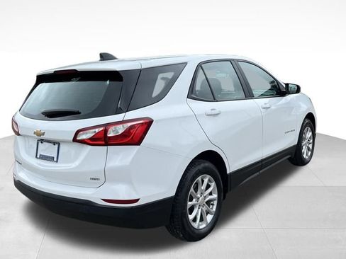 Used 2021 Chevrolet Equinox LS image 6