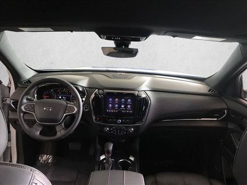 Used 2023 Chevrolet Traverse RS AWD/4WD image 16