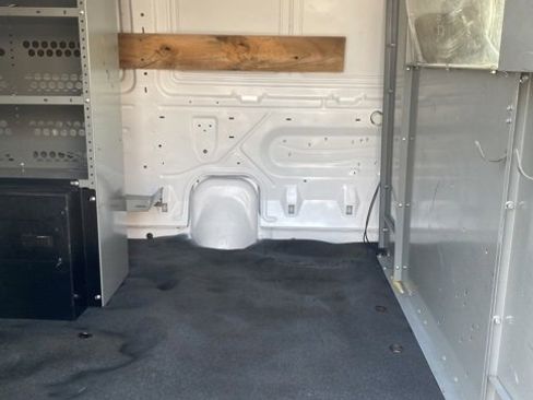 Used 2010 Ford E-250 and Econoline 250 image 18