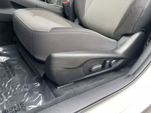 Certified 2024 Subaru Crosstrek 2.0i Premium AWD/4WD image 16