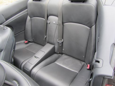 Used 2010 Lexus IS 350C image 21