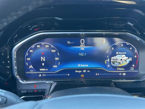 Certified 2025 Chevrolet Silverado 2500 LT w/ Convenience Package image 16