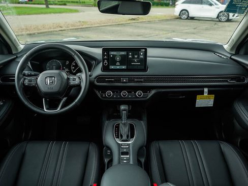 New 2026 Honda HR-V EX-L image 13