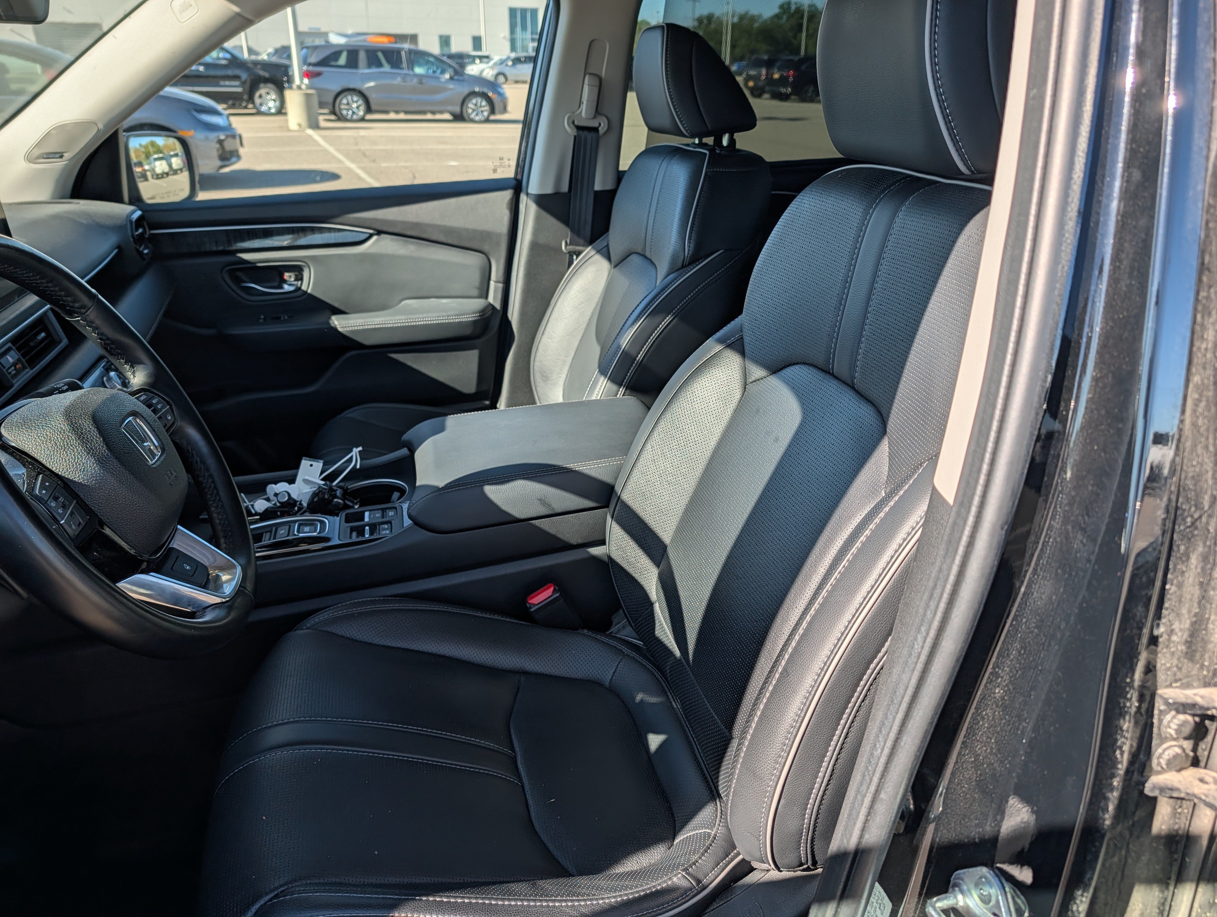 Used 2023 Honda Pilot Elite image 8