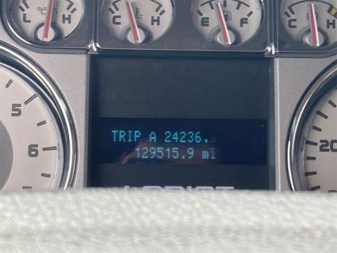 Used 2010 Ford F150 Lariat image 30