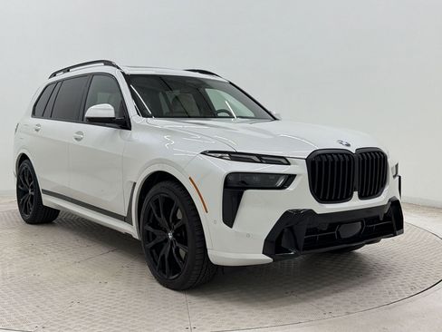 Used 2024 BMW X7 xDrive40i w/ Executive Package AWD/4WD image 6