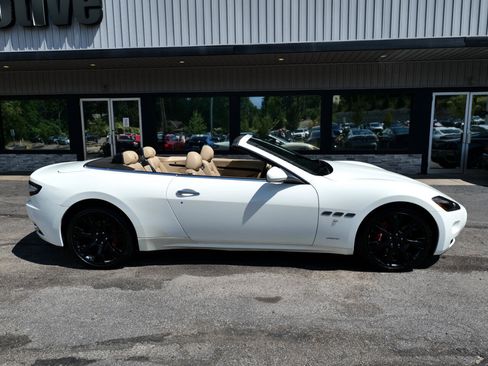 Used 2015 Maserati GranTurismo Convertible image 4