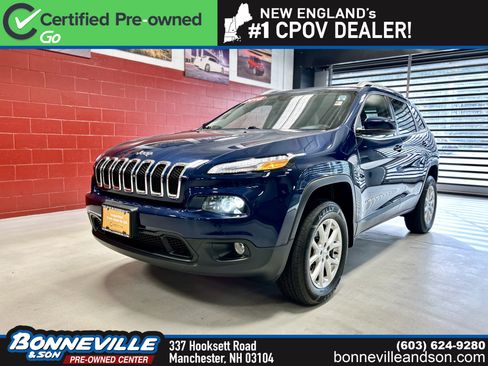 Used 2018 Jeep Cherokee Latitude Plus w/ Comfort/Convenience Group AWD/4WD image 1