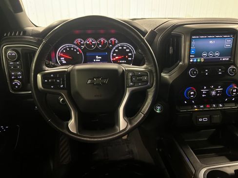 Certified 2022 Chevrolet Silverado 1500 RST AWD/4WD image 18