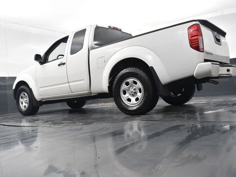 Used 2020 Nissan Frontier S image 24