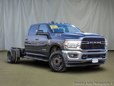 Used 2021 RAM 3500 SLT w/ Quick Order Package 2YG SLT image 2