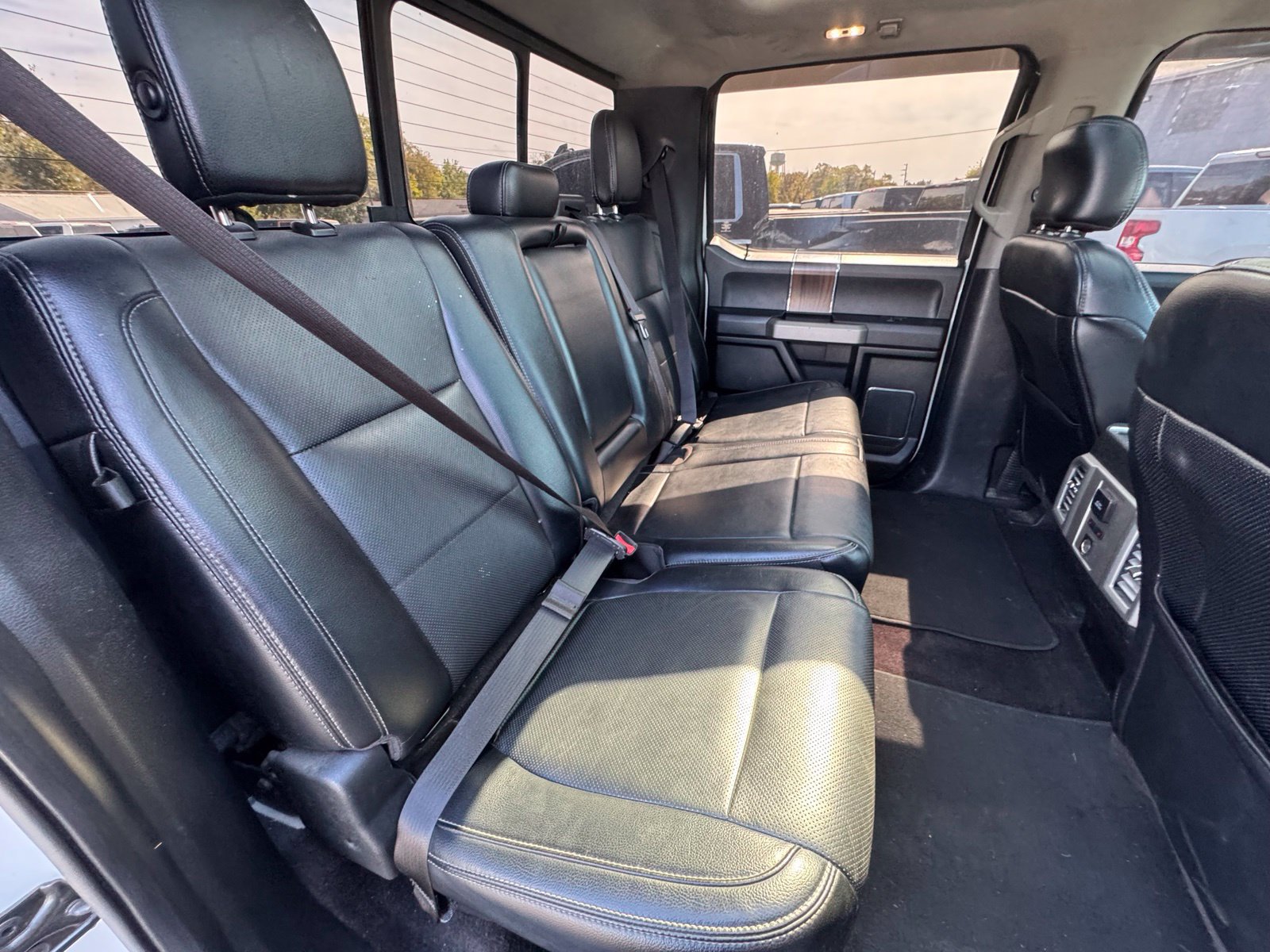 Used 2016 Ford F150 Lariat w/ Equipment Group 502A Luxury AWD/4WD image 31
