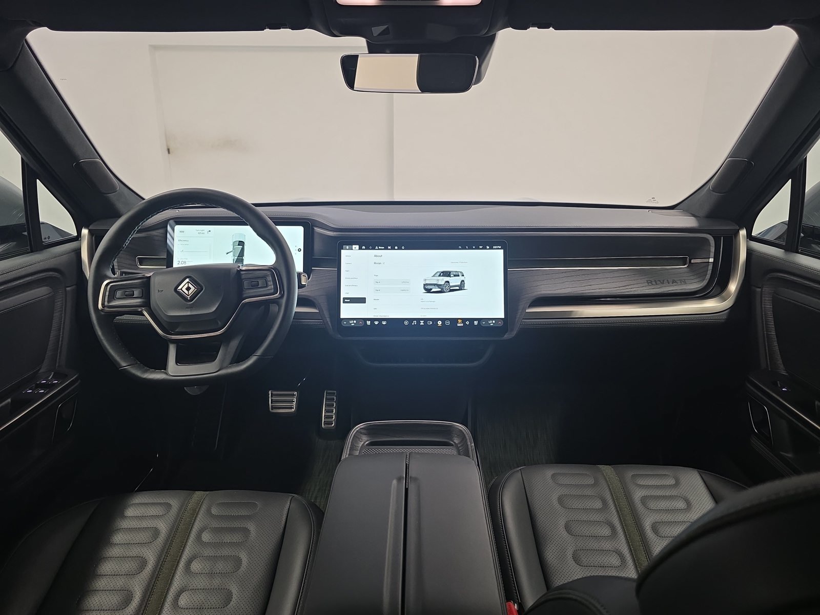 Used 2023 Rivian R1S Adventure Quad AWD/4WD image 27