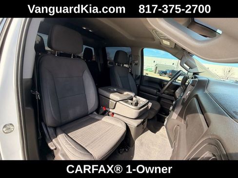 Used 2024 Chevrolet Silverado 2500 Custom w/ Custom Value Package image 27