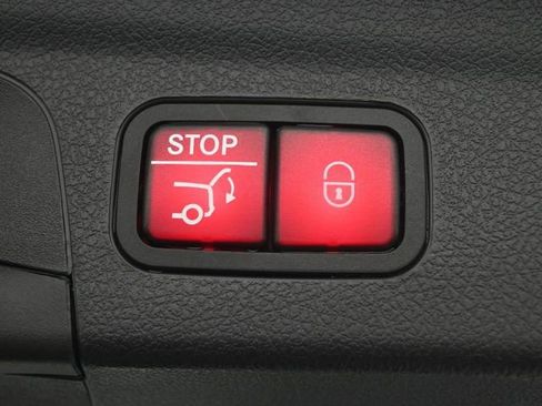 Used 2024 Mercedes-Benz GLE 350 4MATIC image 12