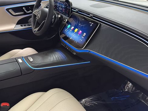 New 2026 Mercedes-Benz E 350 4MATIC Sedan image 36