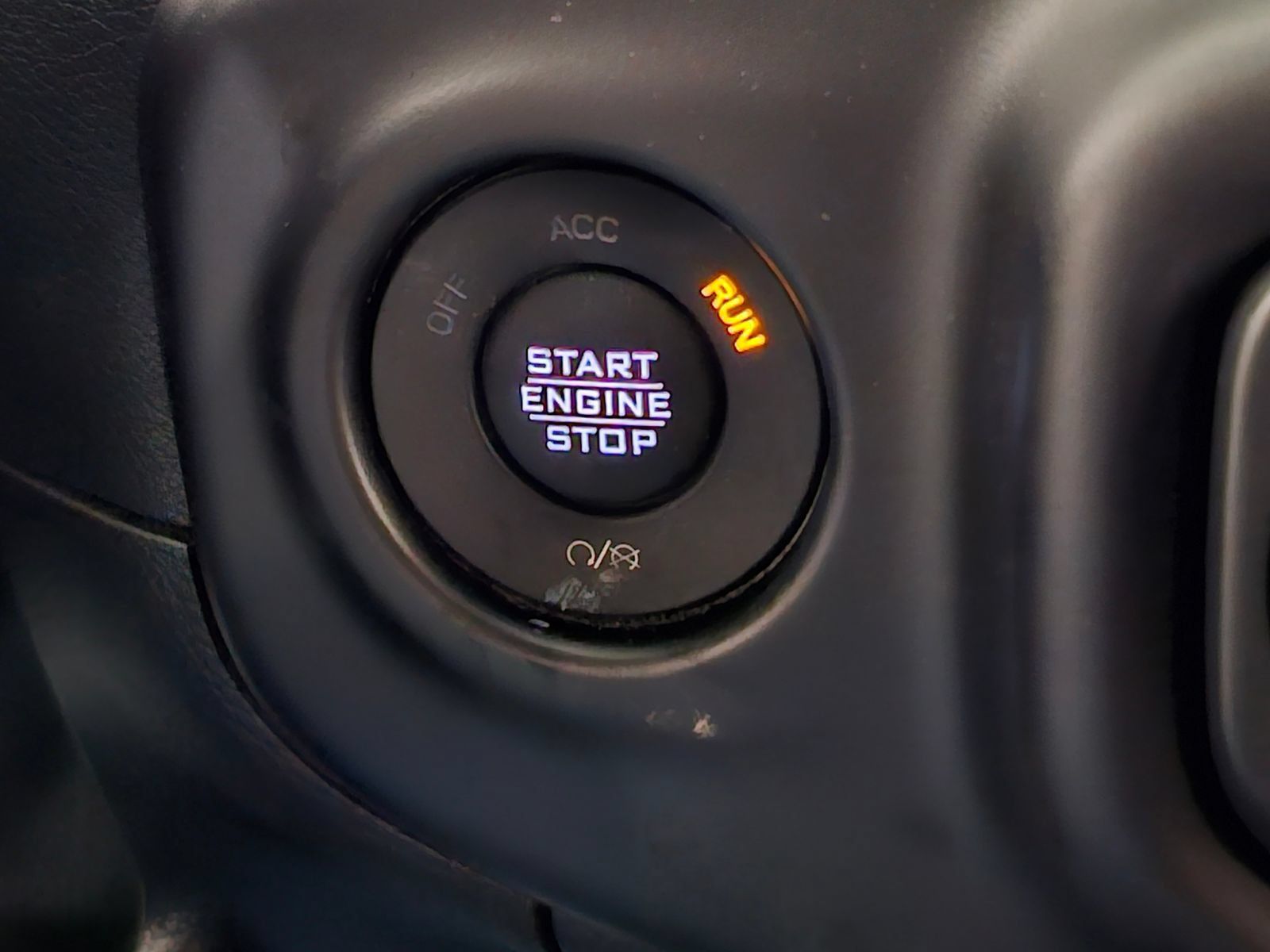 Used 2021 Jeep Gladiator Mojave w/ Safety Group AWD/4WD image 16