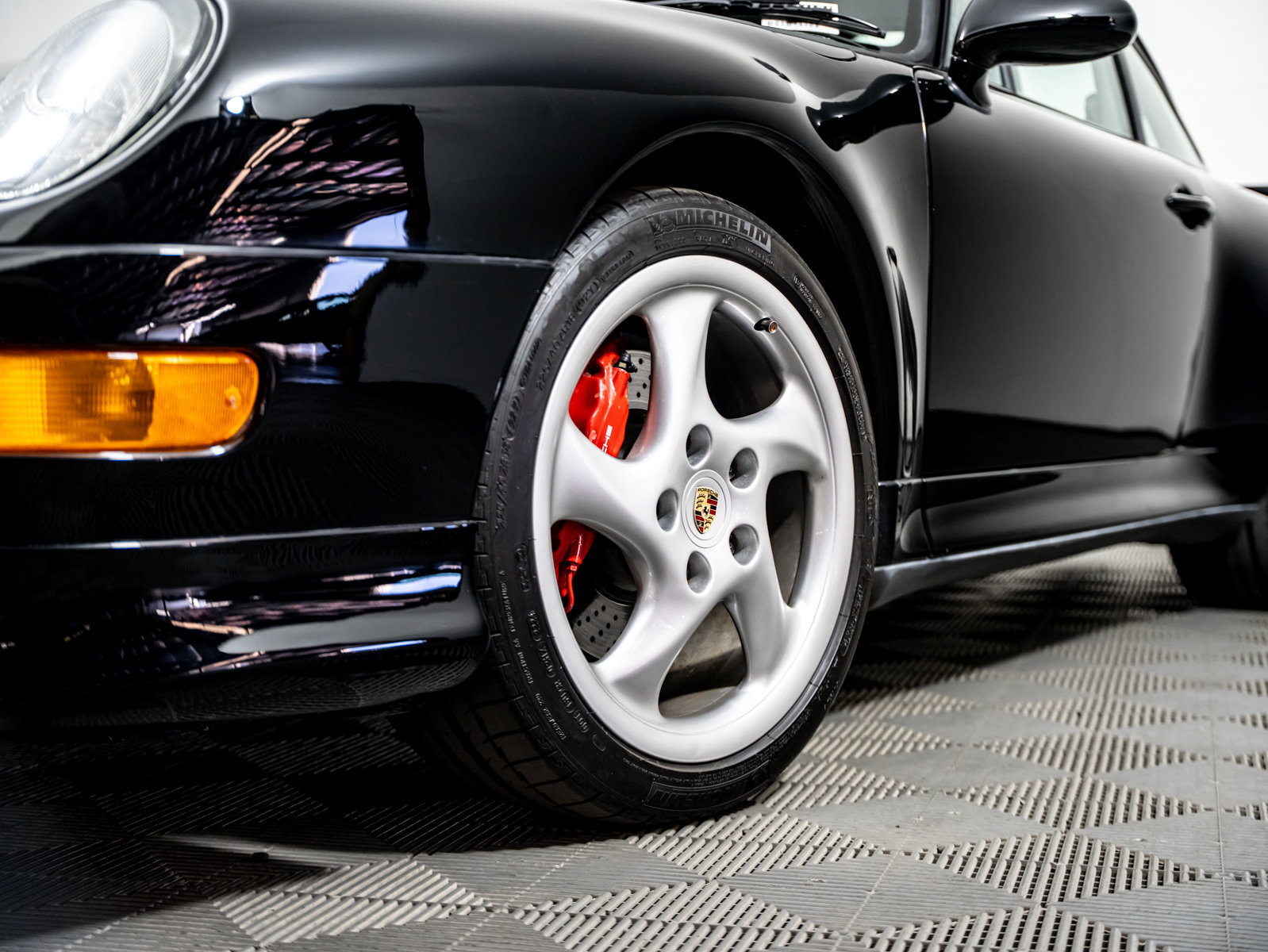 Used 1997 Porsche 911 Carrera 4S AWD/4WD image 43