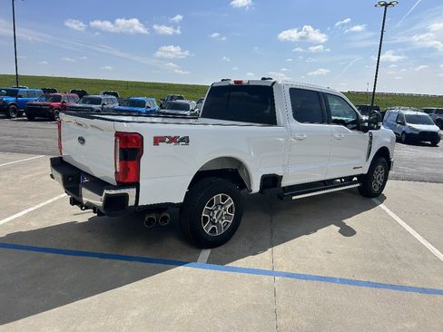 Used 2024 Ford F250 Lariat w/ FX4 Off-Road Package AWD/4WD image 6