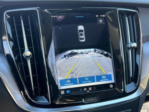 Used 2024 Volvo S60 B5 Core image 27