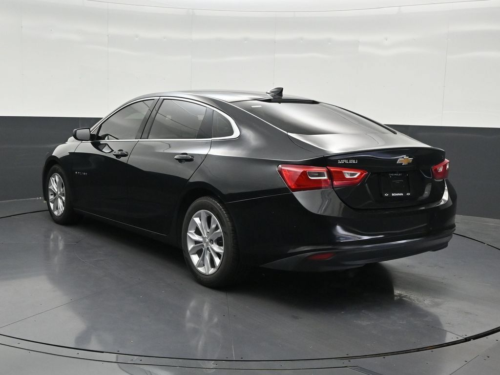 Used 2024 Chevrolet Malibu LT FWD image 3