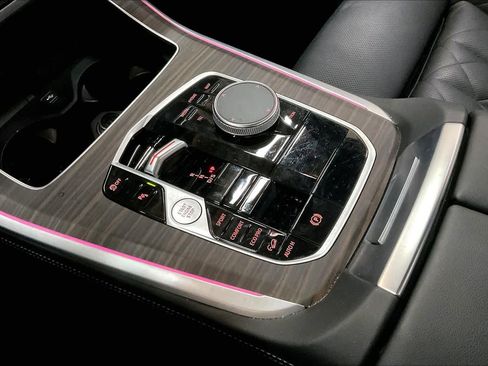 Used 2024 BMW X5 xDrive40i w/ Premium Package image 37