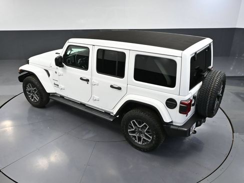 Used 2024 Jeep Wrangler Unlimited Sahara w/ Technology Group AWD/4WD image 54