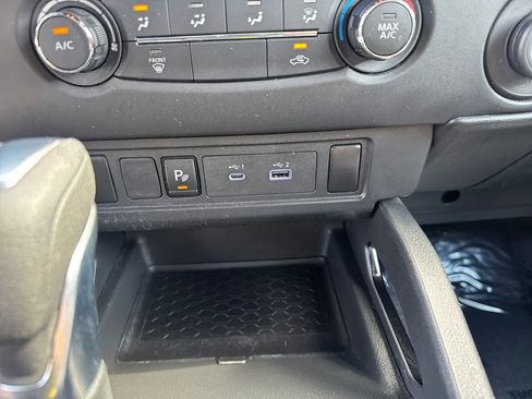 Used 2023 Nissan Frontier SV w/ Midnight Edition Package AWD/4WD image 43