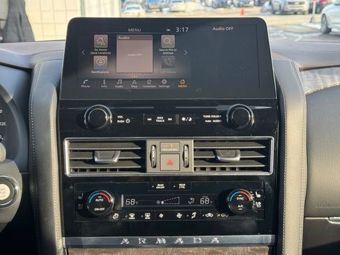 Used 2024 Nissan Armada Platinum w/ Captain's Chairs Package image 21