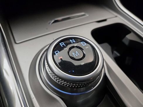 Used 2020 Ford Explorer XLT w/ Equipment Group 202A image 16