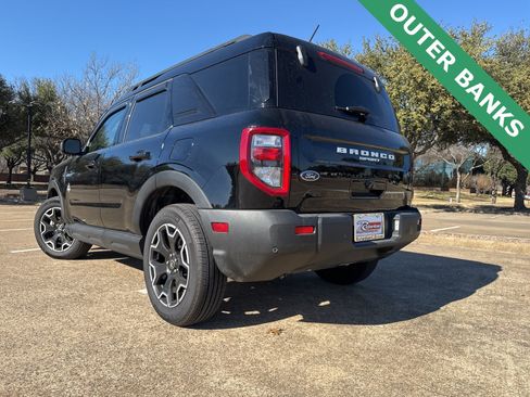 Used 2025 Ford Bronco Sport Outer Banks image 6