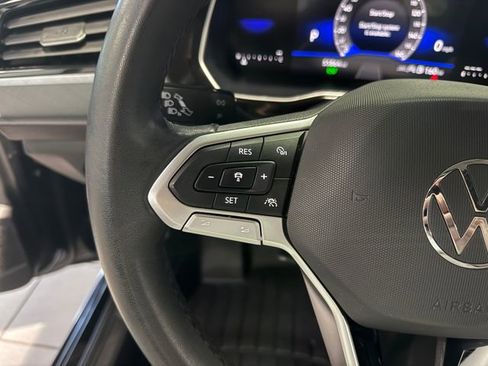 Used 2024 Volkswagen Jetta SE image 17