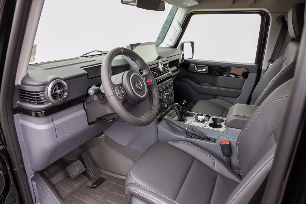 Used 2025 INEOS Grenadier Station Wagon AWD/4WD image 29