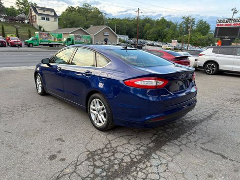 Used 2015 Ford Fusion SE FWD image 7