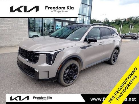 Certified 2024 Kia Sorento SX AWD/4WD image 1