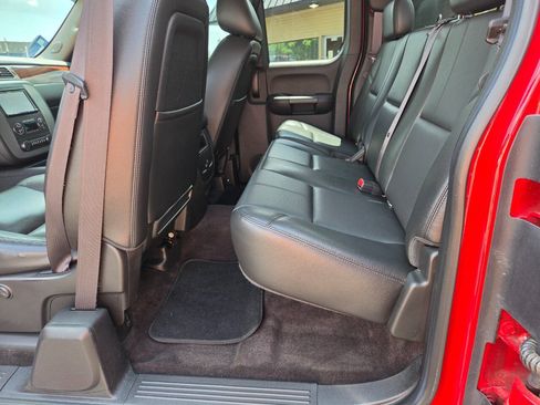Used 2012 GMC Sierra 2500 SLT w/ SLT Convenience Package AWD/4WD image 38