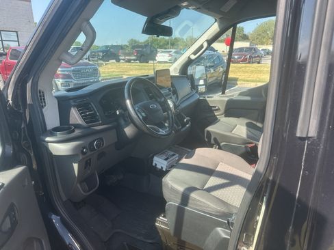 Used 2021 Ford Transit 250 RWD image 6