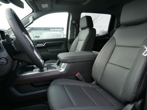 New 2026 GMC Sierra 1500 SLT w/ SLT Premium Plus Package image 4