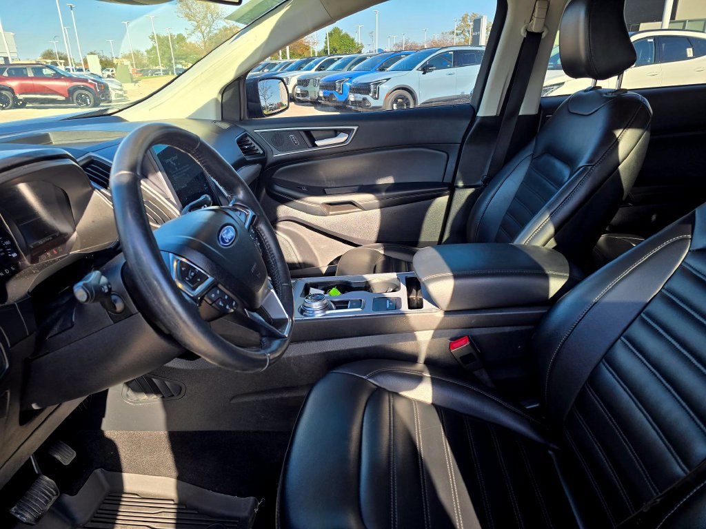 Used 2022 Ford Edge SEL AWD/4WD image 10