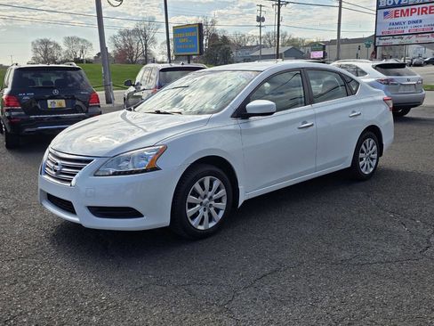 Used 2015 Nissan Sentra SV image 1