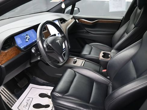 Used 2020 Tesla Model X Long Range AWD/4WD image 24