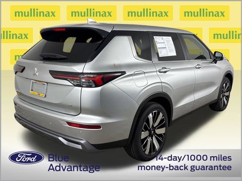 Used 2026 Mitsubishi Outlander SE FWD image 4